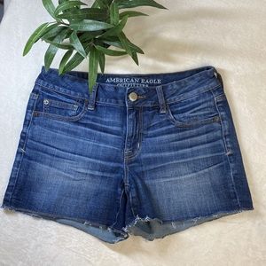 American Eagle Distressed Shortie Super Stretch Shorts